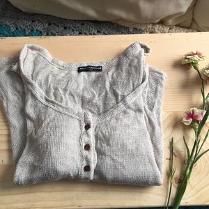 Brandy Melville • Crop Sweater